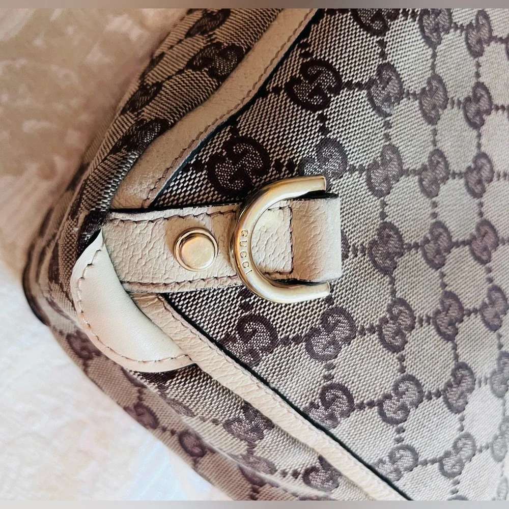 Gucci Beige and Brown GG Canvas Tote. Good condition. Authenticity card provided - Picture 3 of 14